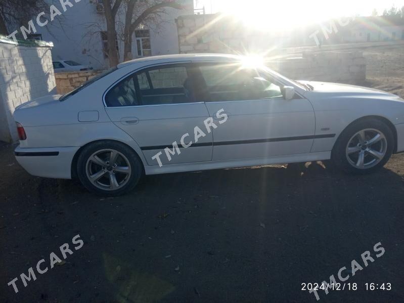 BMW E39 2002 - 75 000 TMT - Туркменбаши - img 4