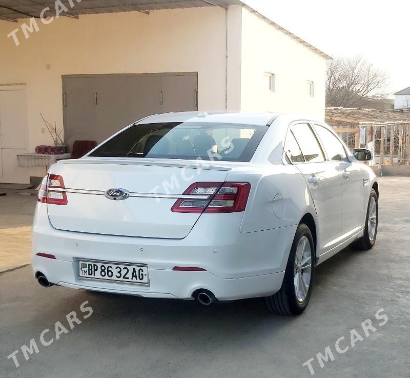 Ford Taurus 2018 - 300 000 TMT - Aşgabat - img 7