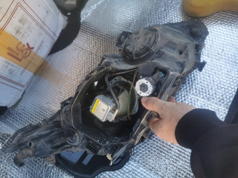 bmw e60 fara 300 TMT - Арзув - img 1
