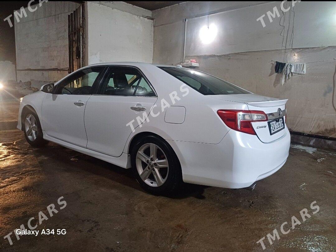 Toyota Camry 2012 - 180 000 TMT - Köneürgenç - img 4