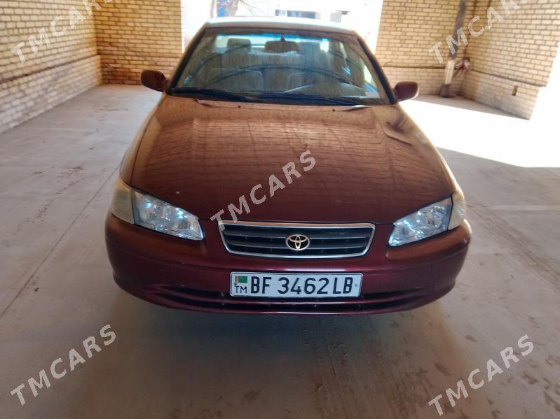 Toyota Camry 2000 - 125 000 TMT - Halaç - img 3