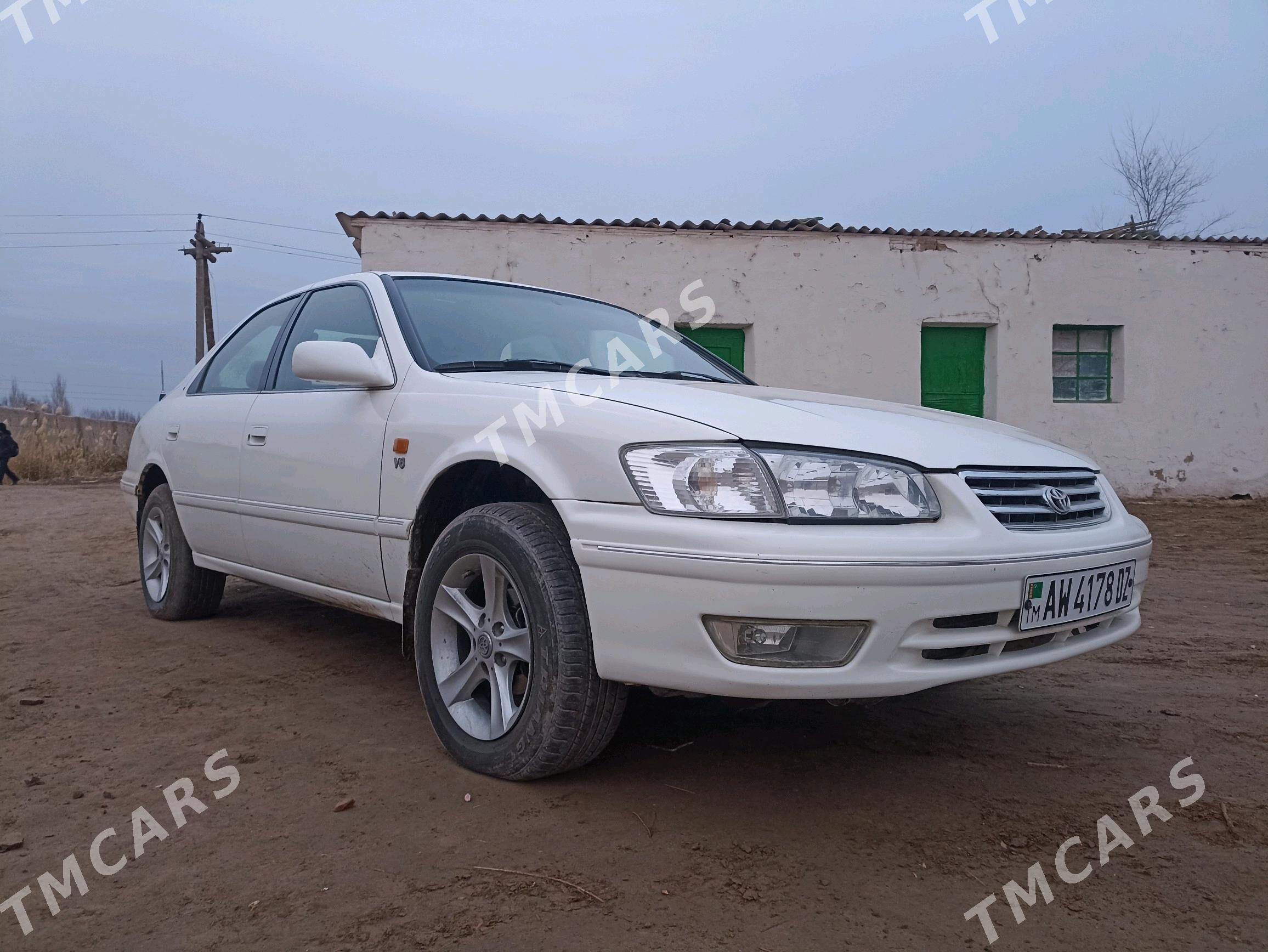 Toyota Camry 2000 - 140 000 TMT - Кёнеургенч - img 7