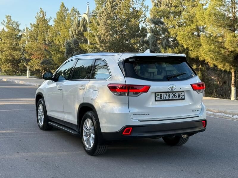 Toyota Highlander 2019 - 499 000 TMT - Ашхабад - img 4