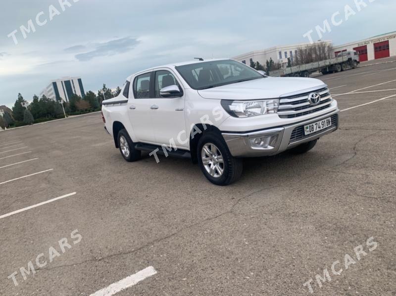 Toyota Hilux 2017 - 460 000 TMT - Туркменбаши - img 4