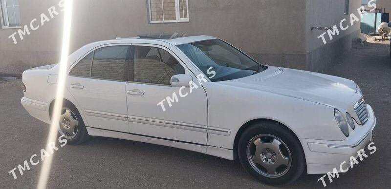 Mercedes-Benz E320 2002 - 125 000 TMT - Gumdag - img 2