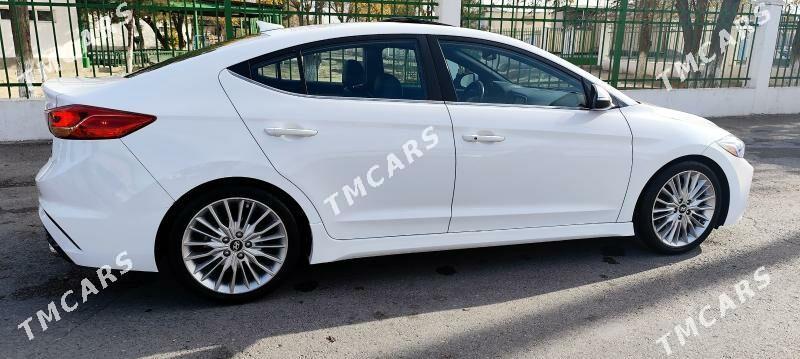 Hyundai Elantra 2018 - 210 000 TMT - Aşgabat - img 8