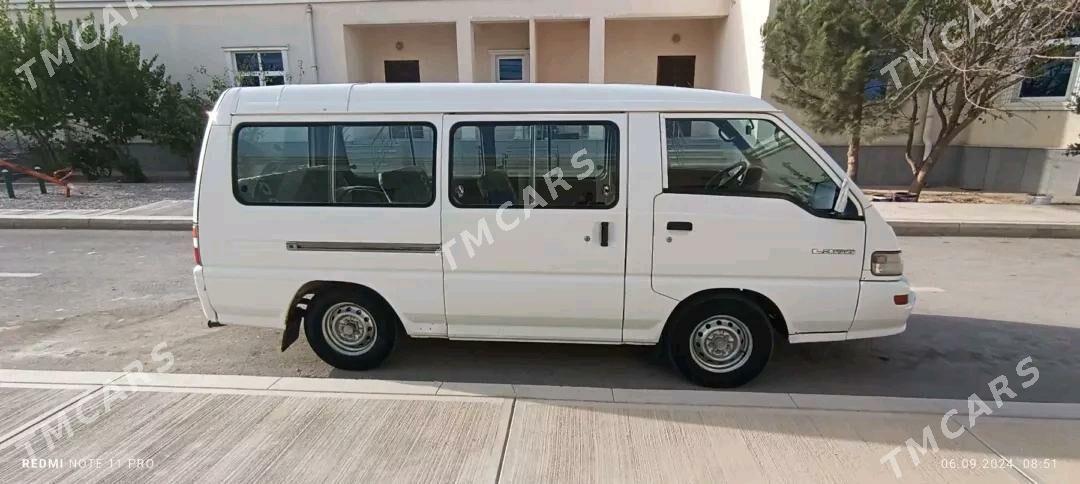 Toyota Hiace 2014 - 87 000 TMT - Туркменбаши - img 4