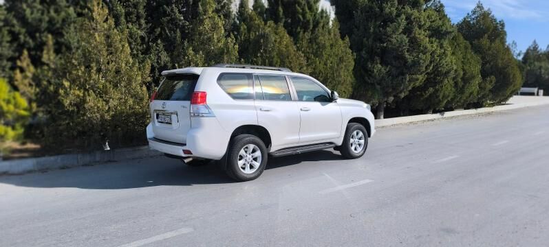 Toyota Land Cruiser Prado 2013 - 485 000 TMT - Балканабат - img 3