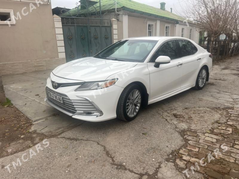 Toyota Camry 2018 - 270 000 TMT - Ашхабад - img 2