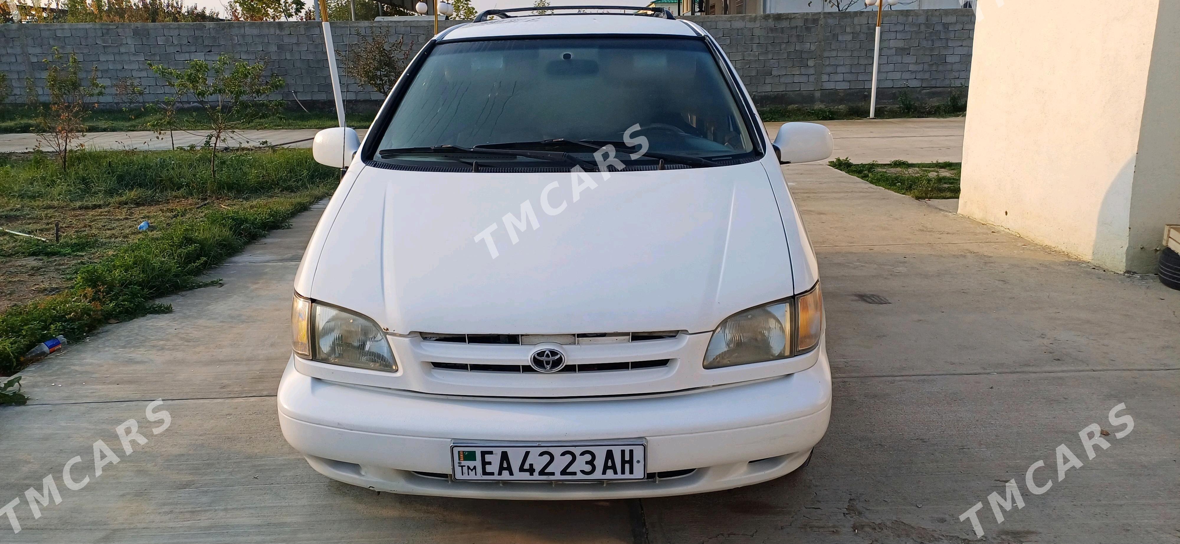 Toyota Sienna 2000 - 115 000 TMT - 1 мкр - img 3