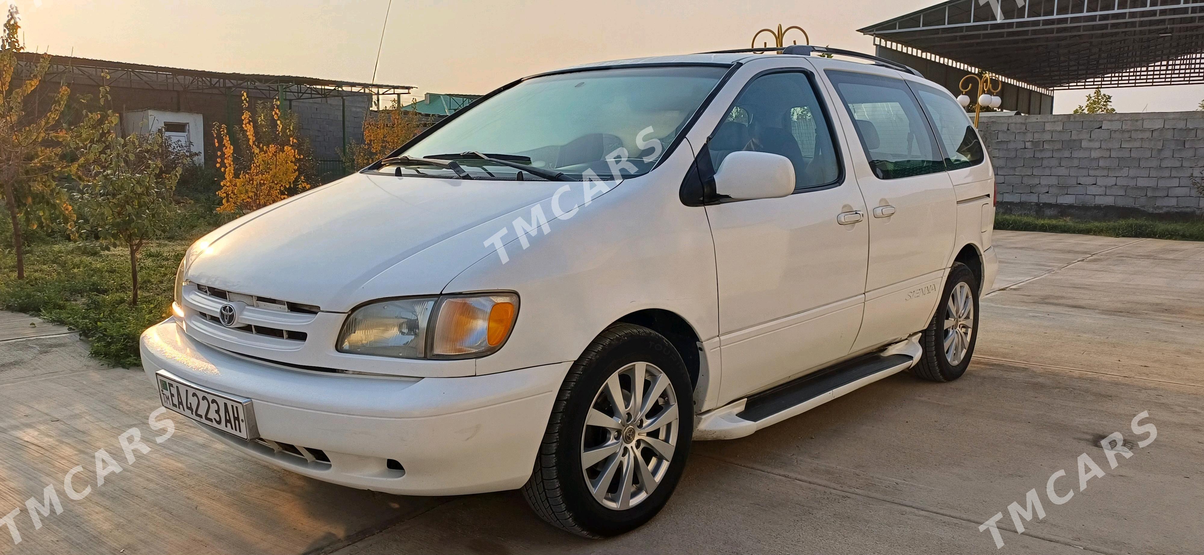 Toyota Sienna 2000 - 115 000 TMT - 1 мкр - img 5