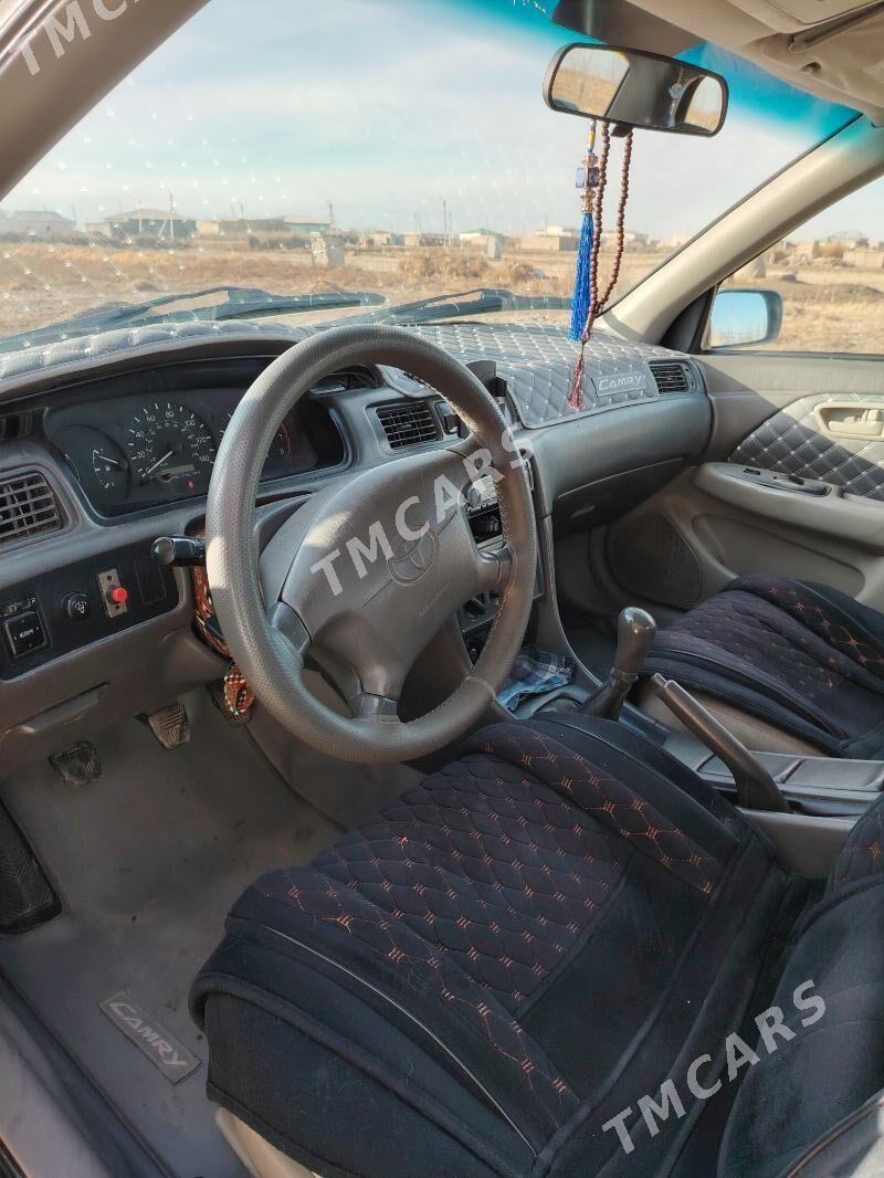 Toyota Camry 1999 - 110 000 TMT - Рухубелентский этрап - img 4