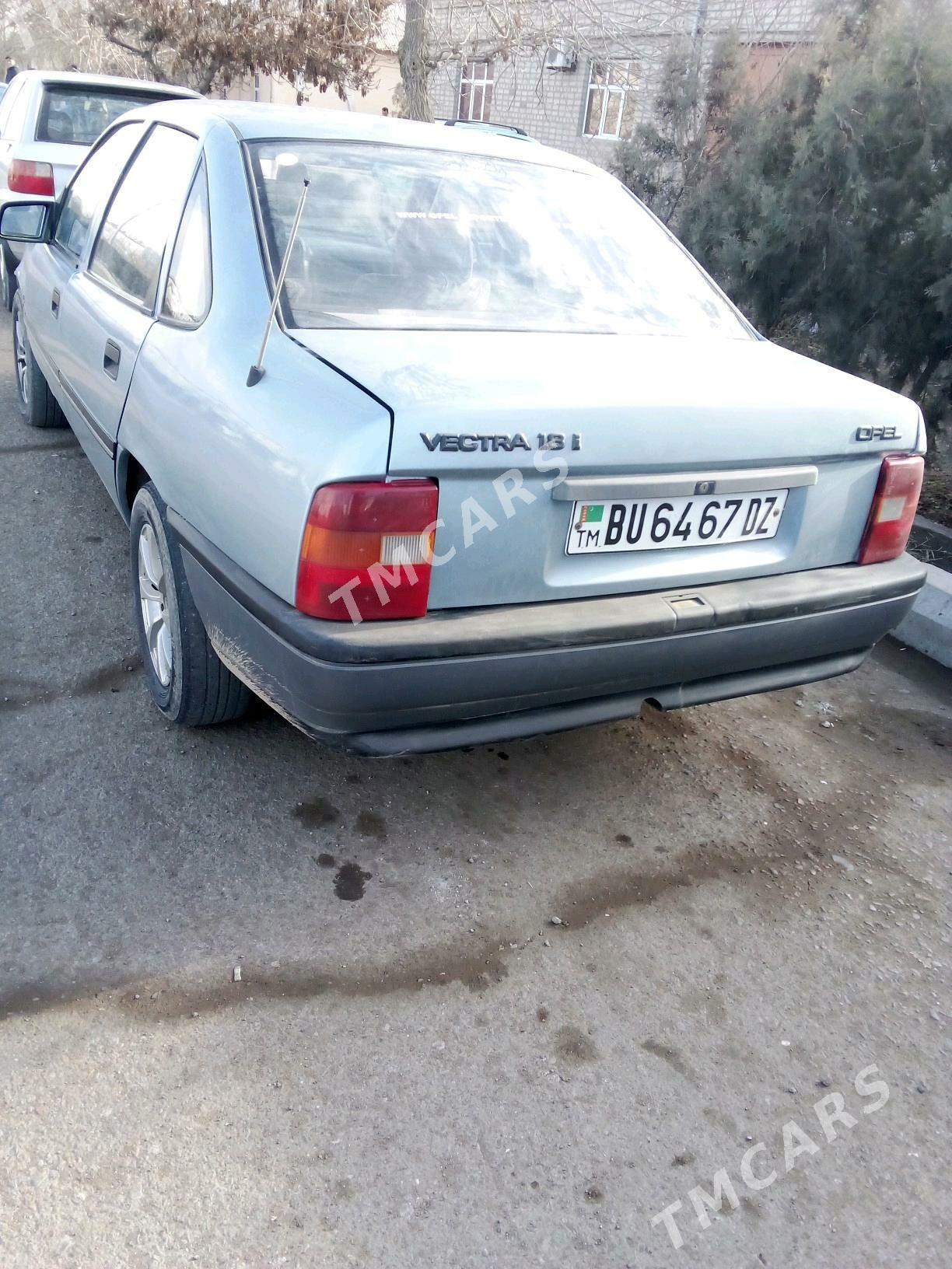 Opel Vectra 1990 - 32 000 TMT - Şabat etr. - img 3