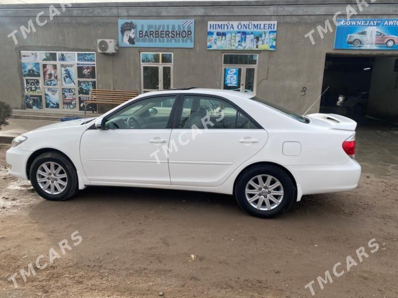 Toyota Camry 2003 - 150 000 TMT - Акдепе - img 3