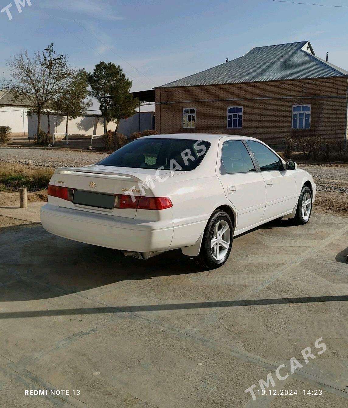 Toyota Camry 2000 - 108 000 TMT - Мургап - img 3