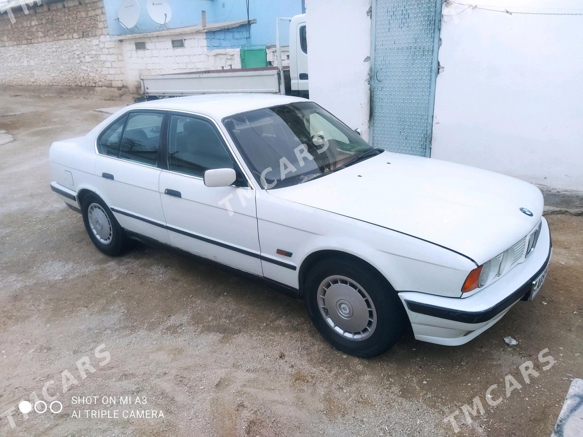 BMW 520 1989 - 24 000 TMT - Балканабат - img 8