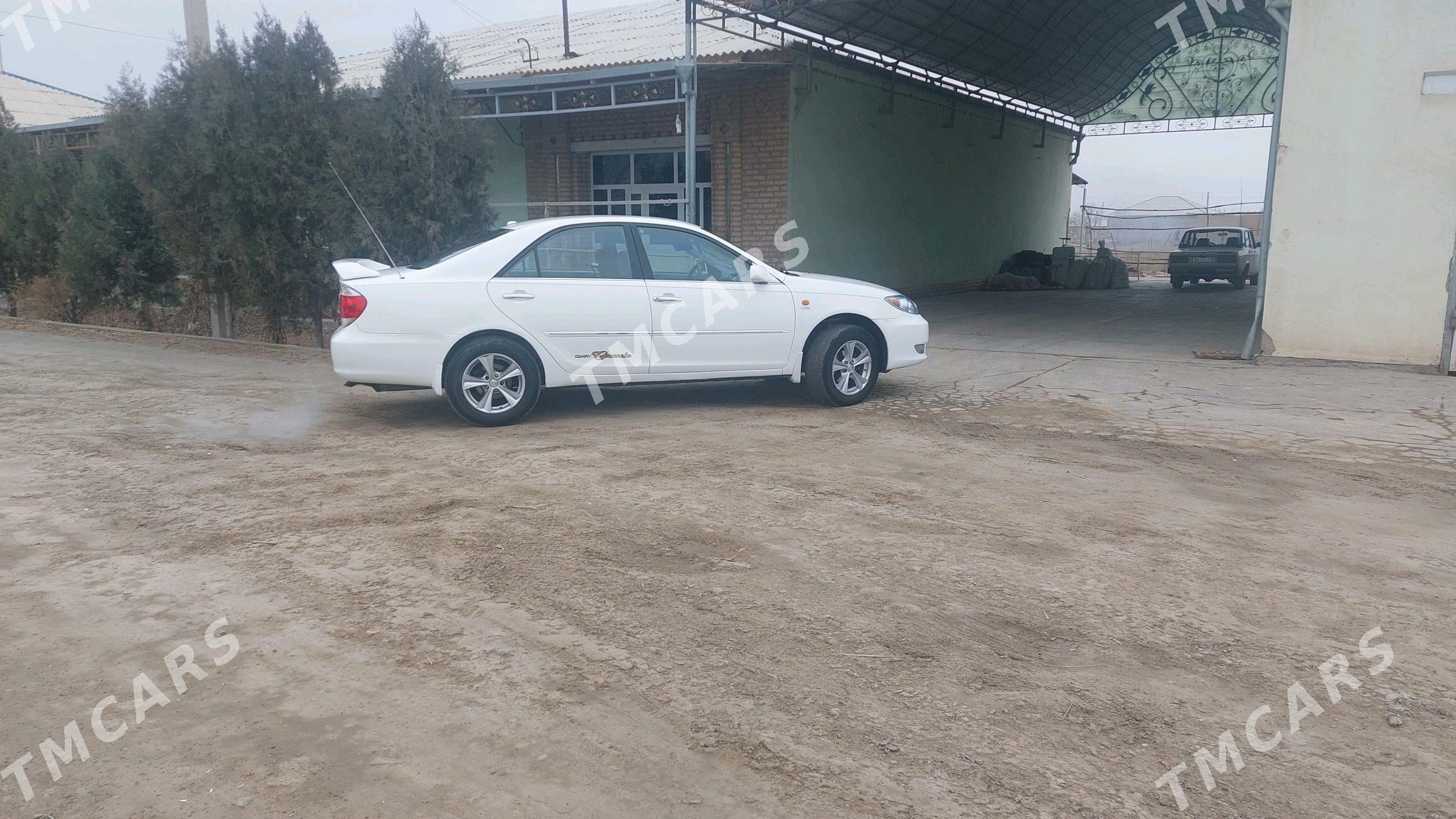 Toyota Camry 2004 - 130 000 TMT - Гурбансолтан Едже - img 7