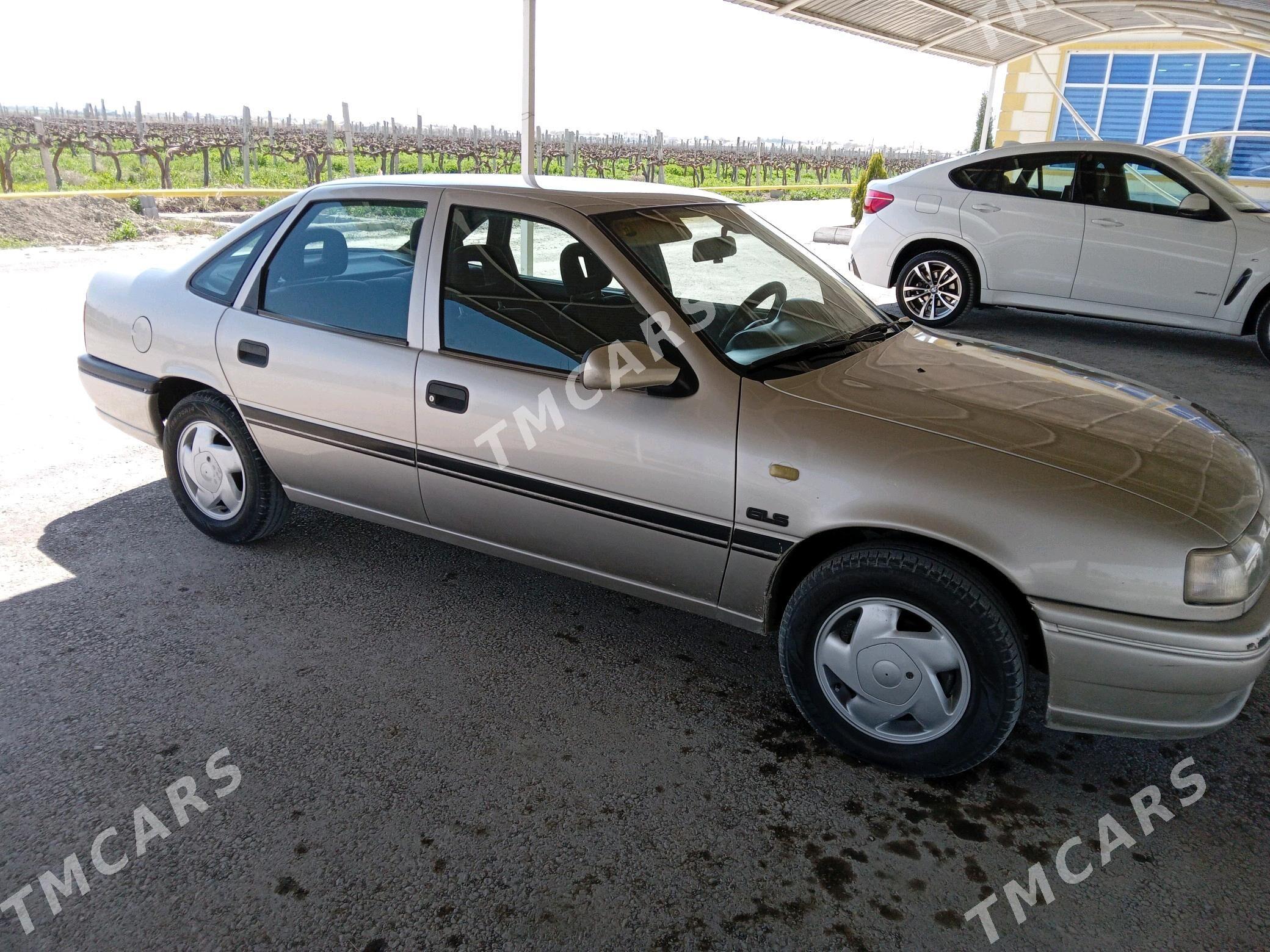 Opel Vectra 1993 - 48 000 TMT - Bäherden - img 3