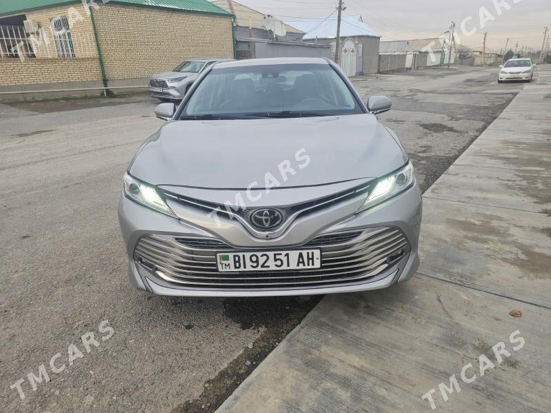 Toyota Camry 2018 - 270 000 TMT - Гёкдепе - img 2