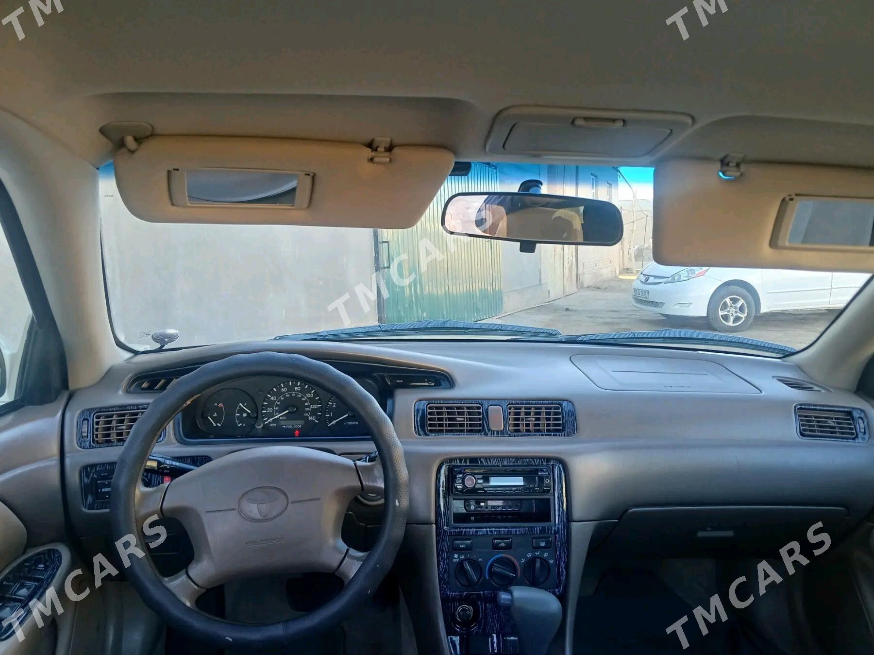 Toyota Camry 2001 - 135 000 TMT - Köneürgenç - img 7