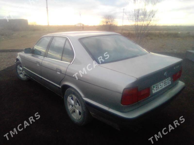 BMW 535 1990 - 30 000 TMT - Gubadag - img 3