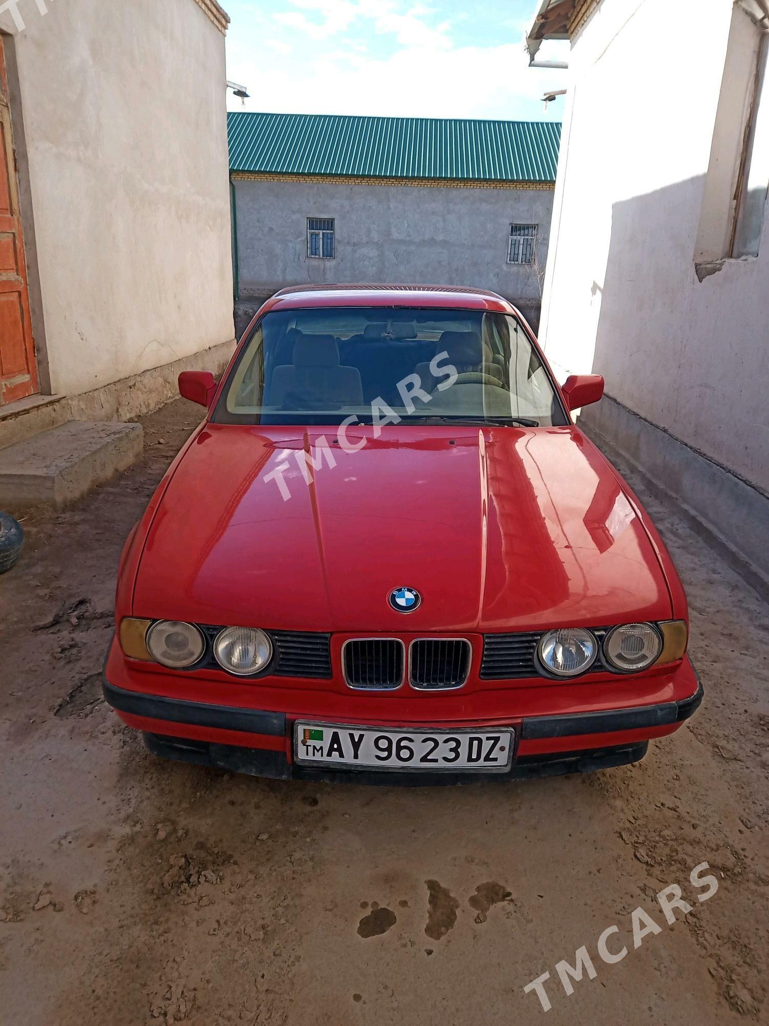 BMW 525 1991 - 25 000 TMT - Гурбансолтан Едже - img 2