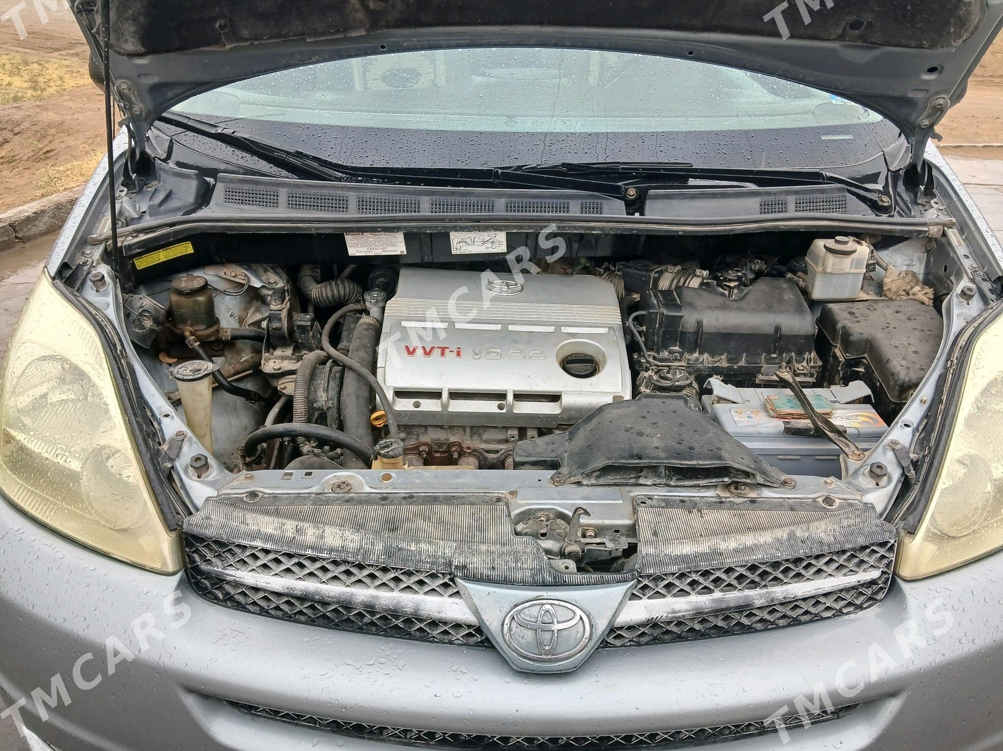 Toyota Sienna 2004 - 190 000 TMT - Seýdi - img 3