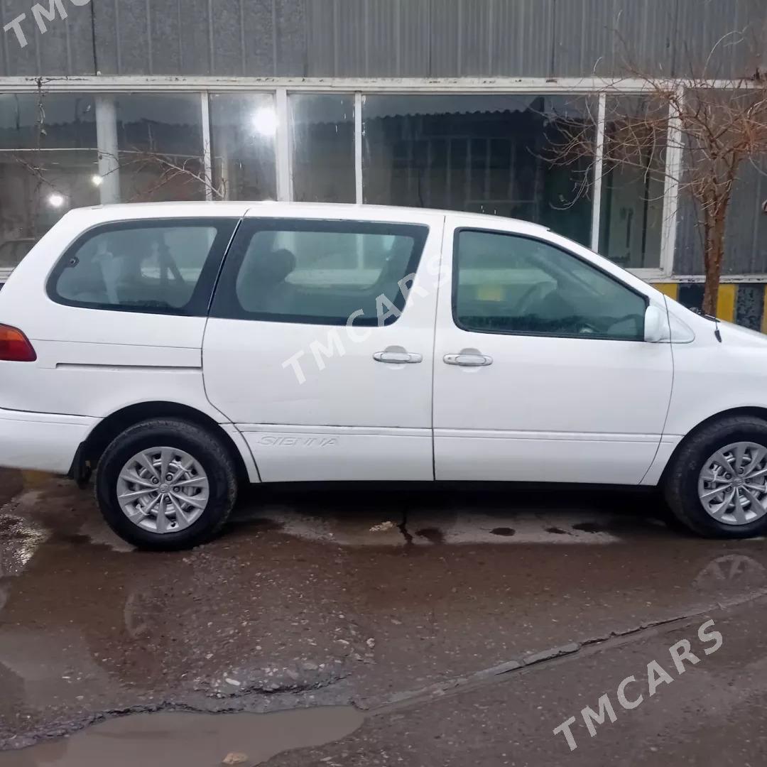 Toyota Sienna 1999 - 110 000 TMT - Туркменабат - img 3