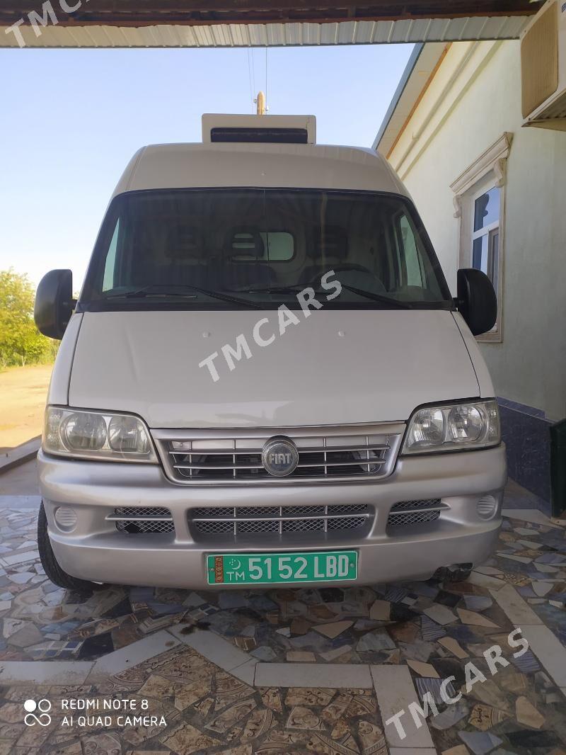 Toyota Hiace 2003 - 165 000 TMT - Çärjew - img 2