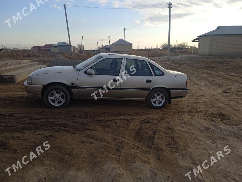 Opel Vectra 1989 - 39 000 TMT - Каракумский этрап - img 3