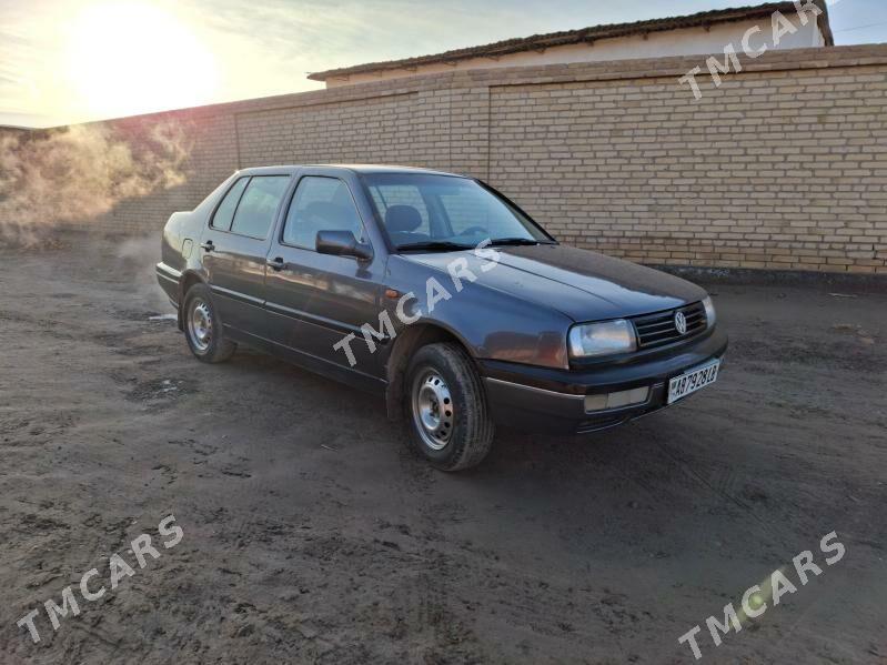 Volkswagen Golf 1992 - 35 000 TMT - Туркменабат - img 4