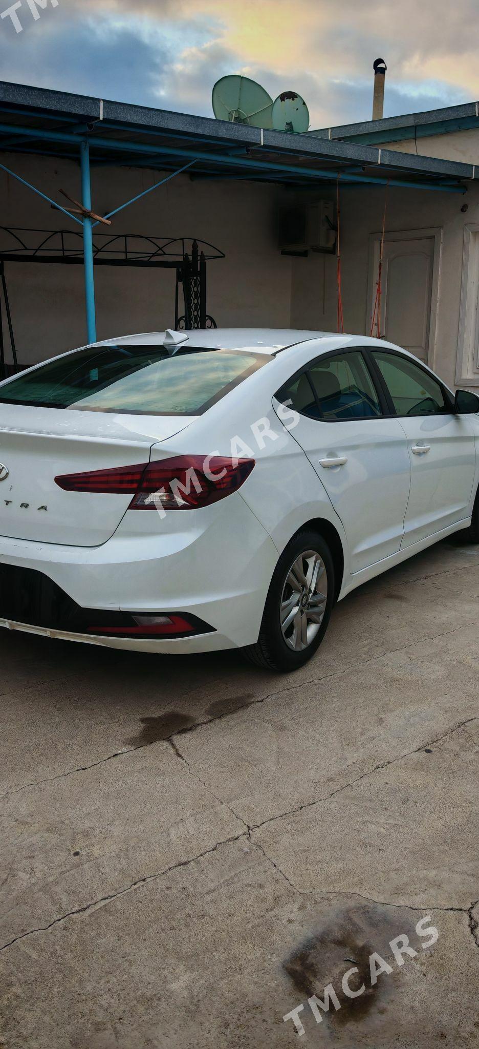 Hyundai Elantra 2020 - 212 000 TMT - Улица Г. Кулиева (Объездная) - img 2