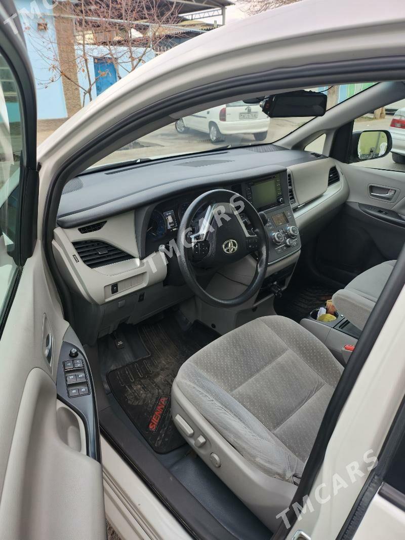 Toyota Sienna 2019 - 319 000 TMT - Aşgabat - img 2