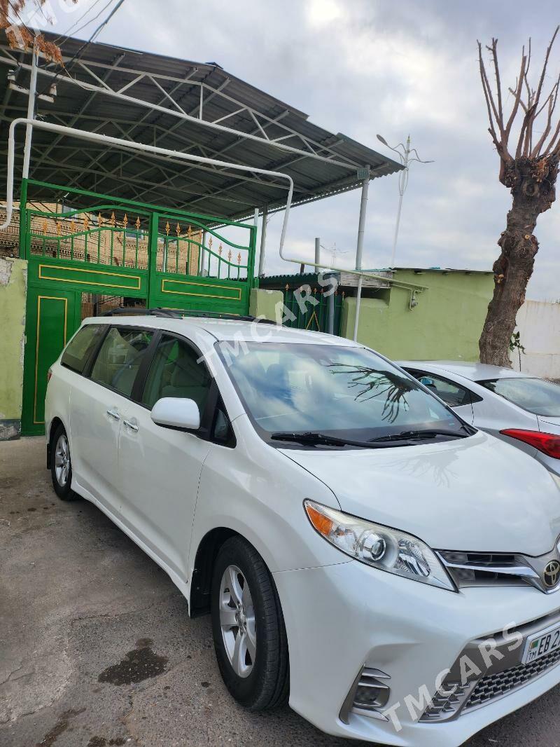 Toyota Sienna 2019 - 319 000 TMT - Aşgabat - img 5