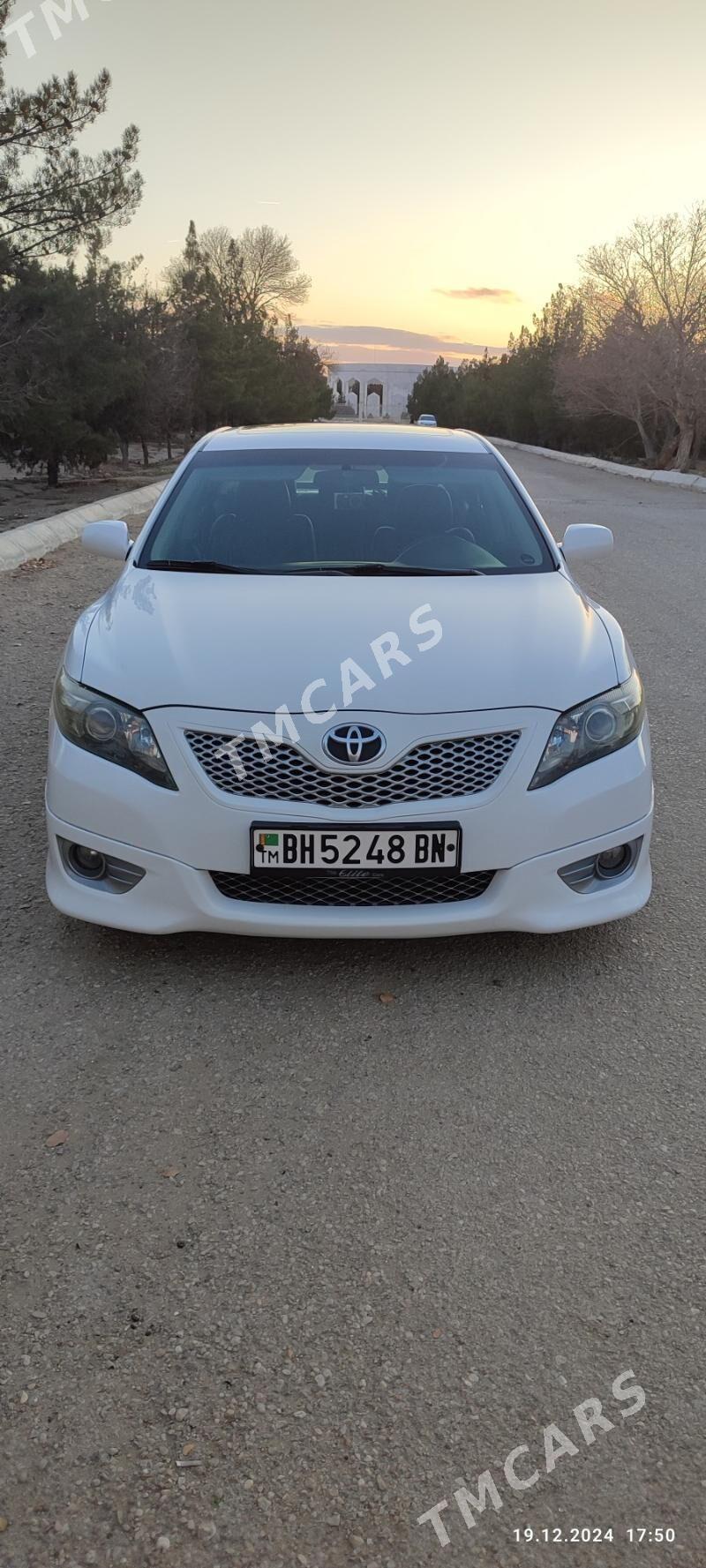 Toyota Camry 2011 - 220 000 TMT - Jebel - img 6