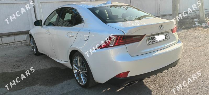 Lexus IS 200t 2016 - 250 000 TMT - Bedew - img 2