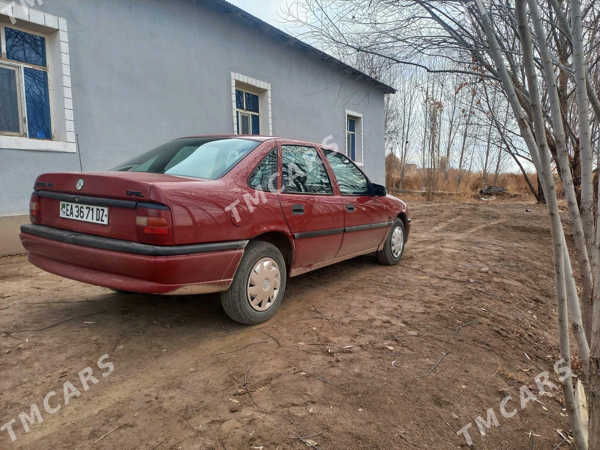 Opel Vectra 1992 - 35 000 TMT - Болдумсаз - img 2