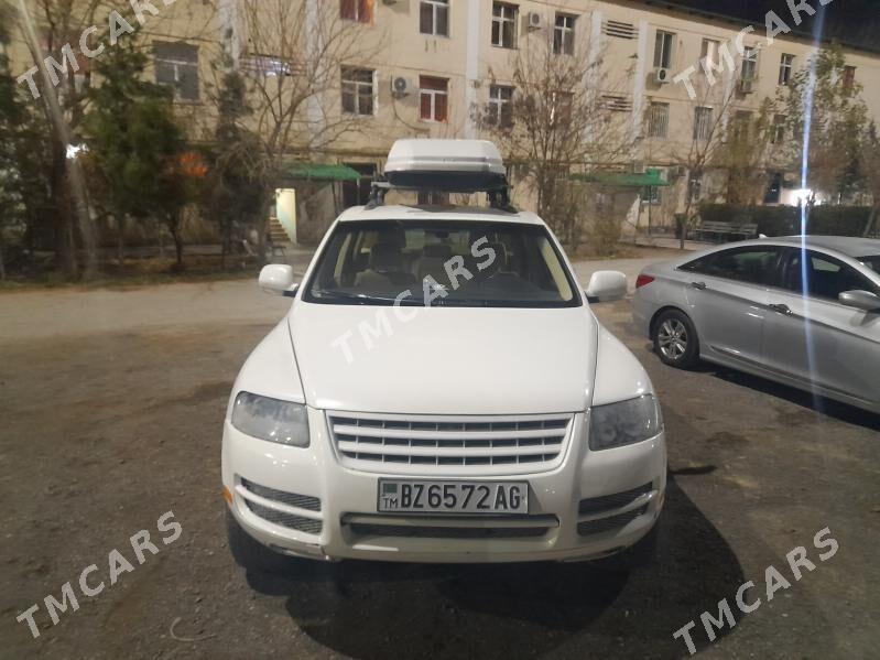 Volkswagen Touareg 2005 - 130 000 TMT - Aşgabat - img 2