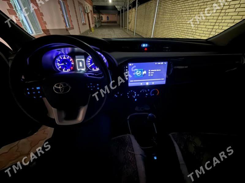 Toyota Hilux 2020 - 520 000 TMT - Ашхабад - img 6