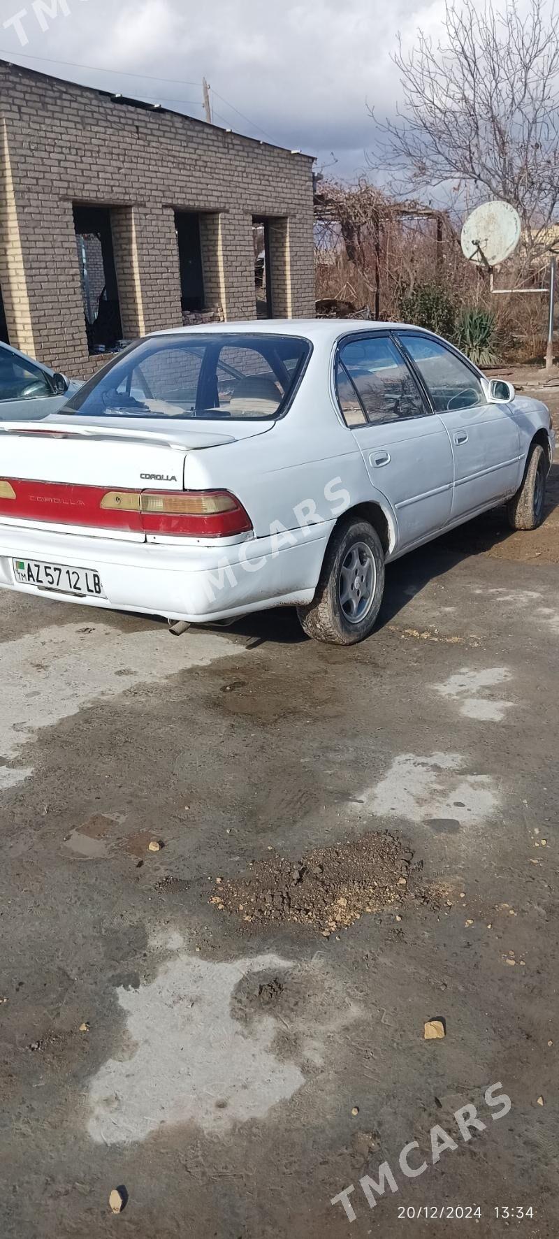 Toyota Corolla 1993 - 50 000 TMT - Сакар - img 3