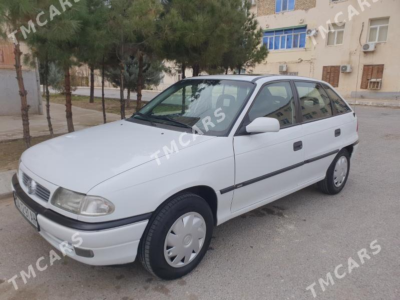 Opel Astra 1995 - 42 000 TMT - 11 мкр - img 2