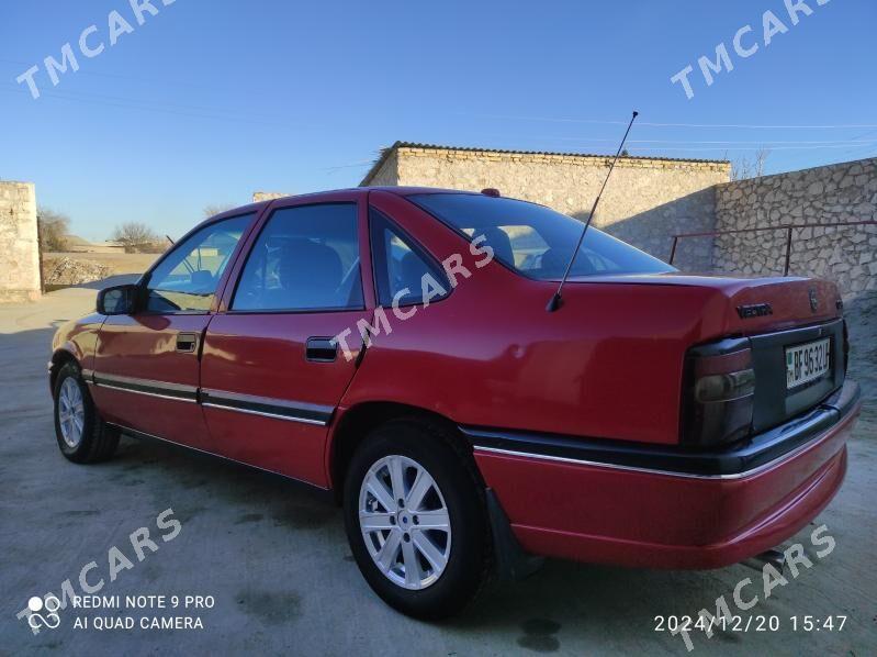 Opel Vectra 1990 - 24 000 TMT - Керки - img 3