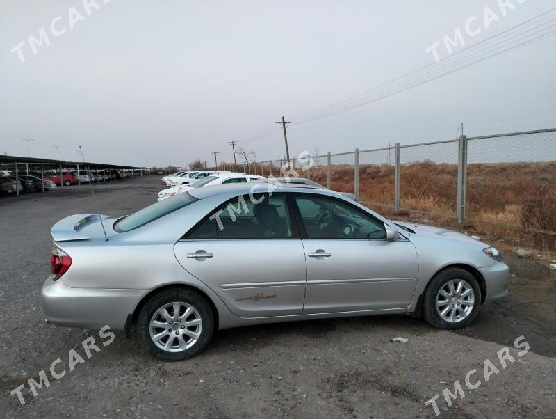 Toyota Camry 2005 - 140 000 TMT - Дянев - img 4