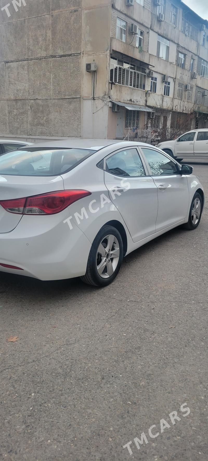 Hyundai Elantra 2012 - 157 000 TMT - Ашхабад - img 4