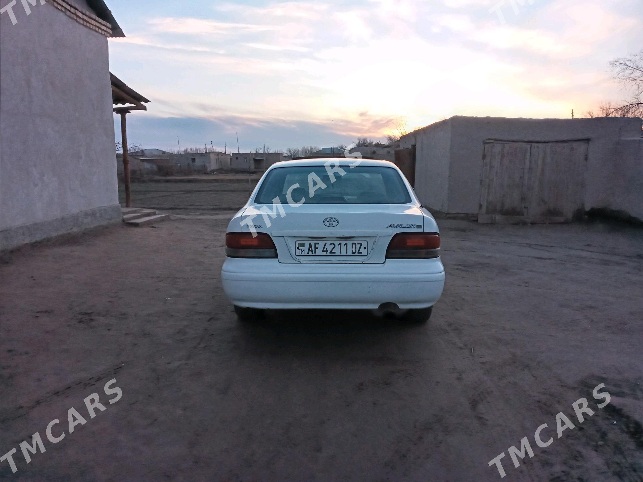 Toyota Avalon 1996 - 85 000 TMT - Гурбансолтан Едже - img 2