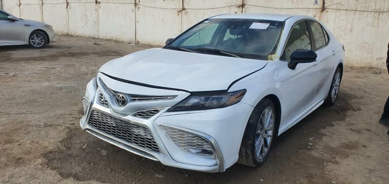 Toyota Camry 2021 - 239 000 TMT - Мары - img 9