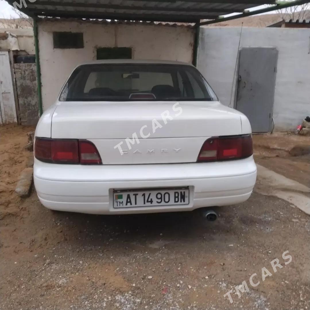 Toyota Camry 1996 - 44 000 TMT - Туркменбаши - img 4