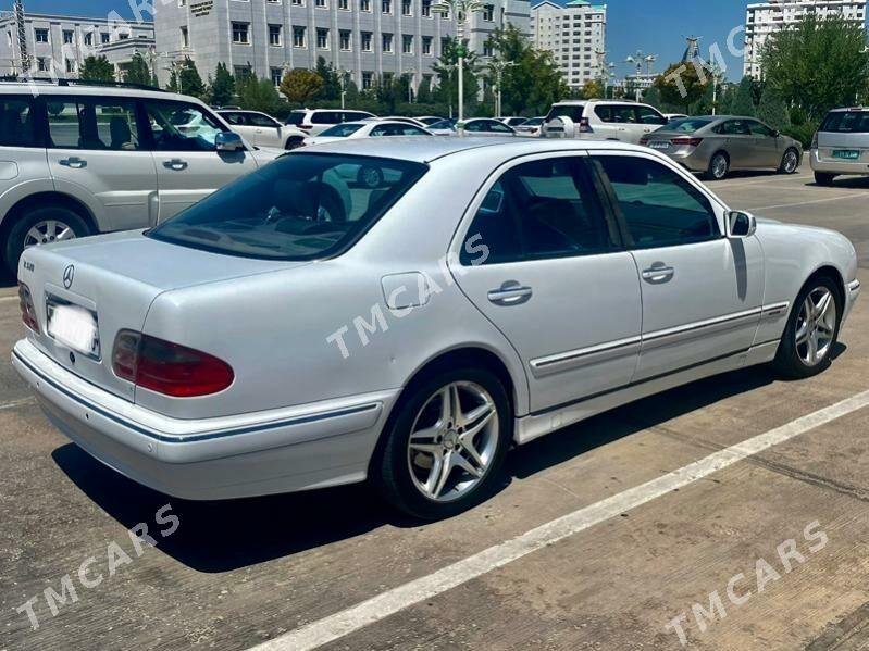 Mercedes-Benz E320 2000 - 110 000 TMT - 11 мкр - img 2