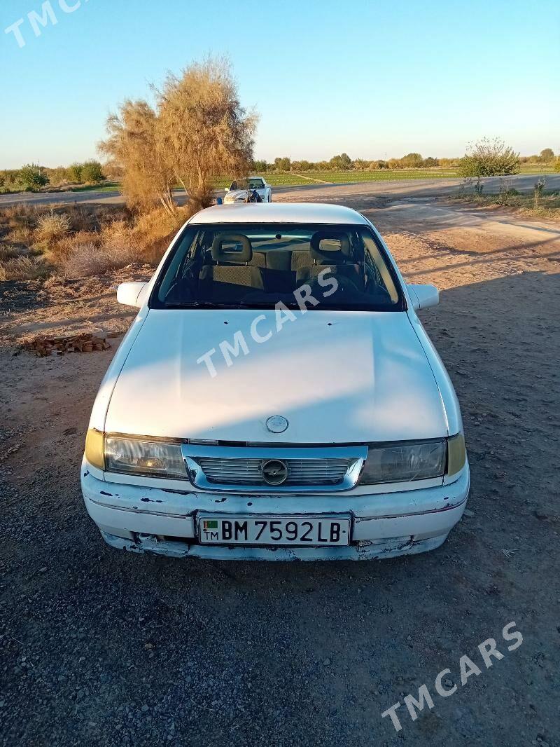 Opel Vectra 1992 - 26 000 TMT - Халач - img 2