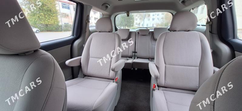 Kia Sedona 2019 - 275 000 TMT - Ашхабад - img 4